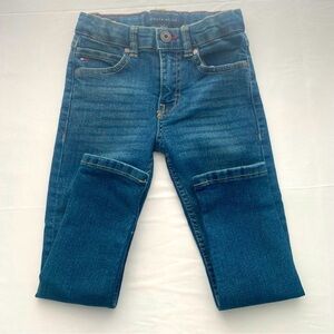 Tommy Hilfiger Boys Stretch Skinny Size 5 Dark Wash (grandson outgrew great con)